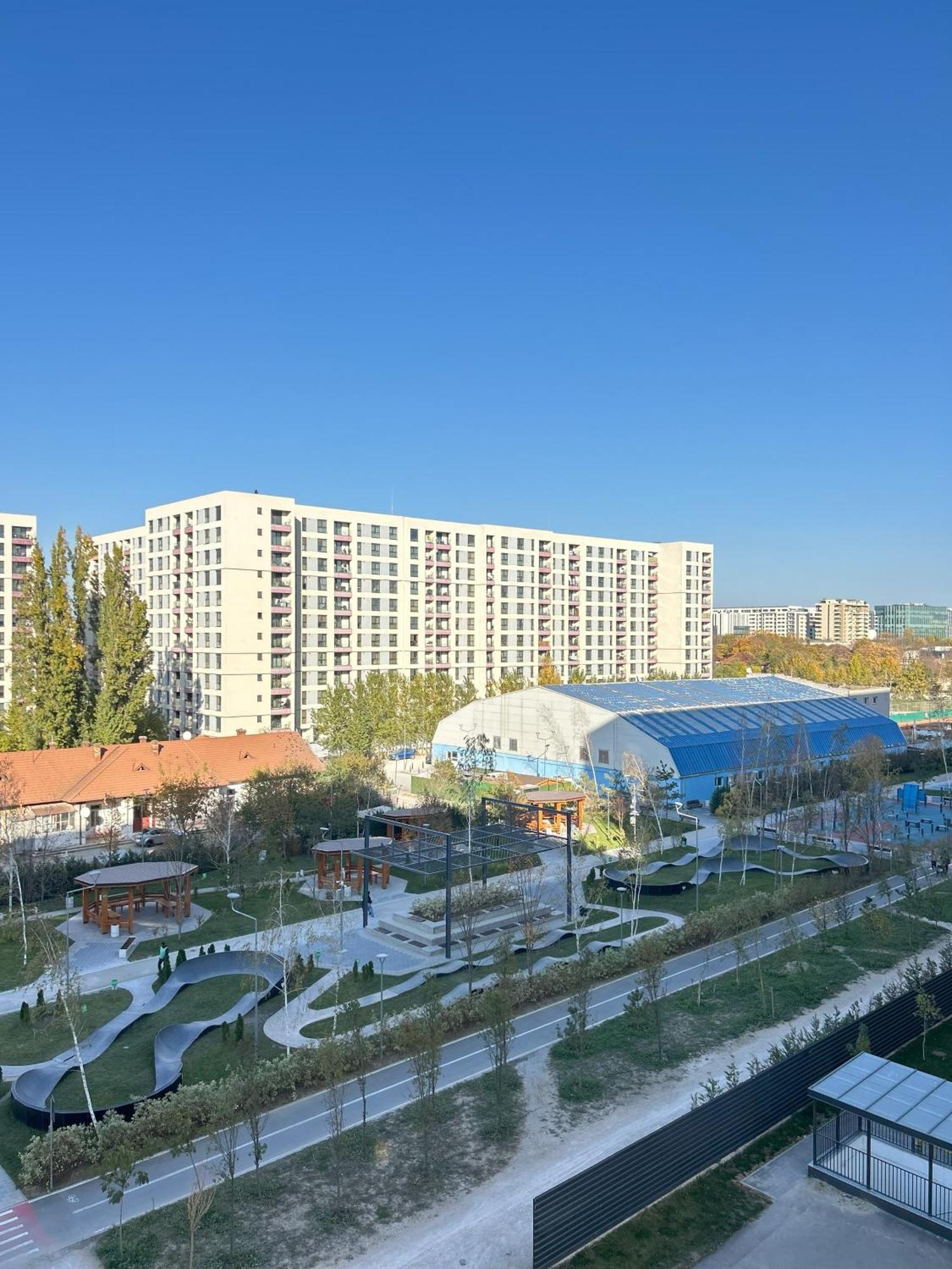ブカレストUrban Retreat With Balcony At Exigent Plaza - 06アパートメント エクステリア 写真